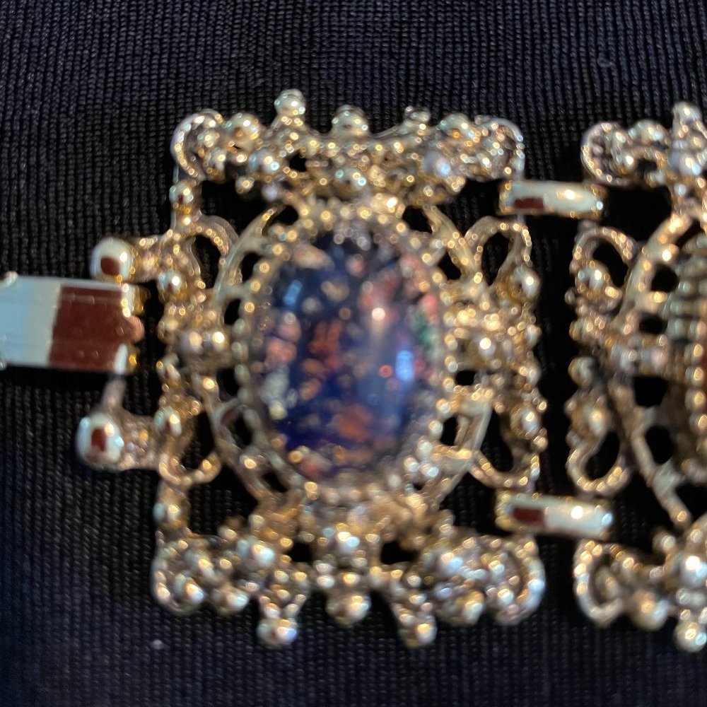 Dragon Egg Braclet - image 2